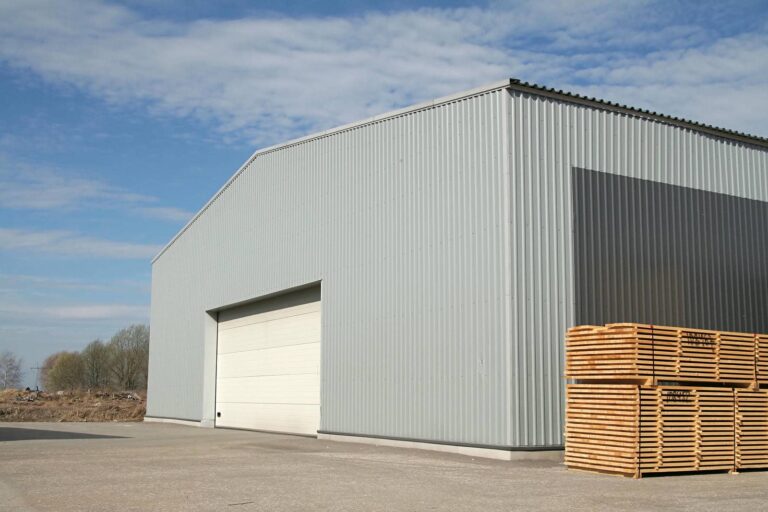 3 Tips for Building Quality Metal Warehouses