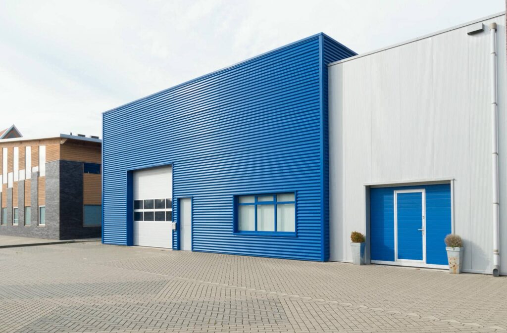 What Are Optimal Specs for Durable Metal Warehouses?